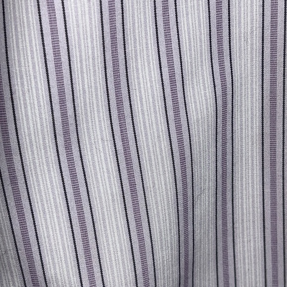 Roundtree and Yorkee short sleeved button up shirt purple striped size small - Picture 6 of 6